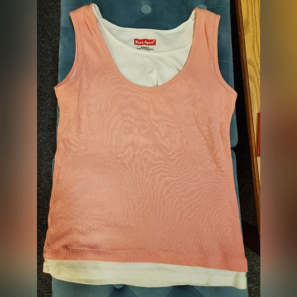 Zena sport Tank - Picture 1 of 2